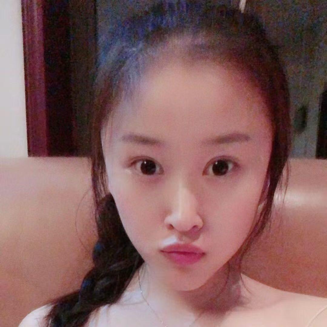 黄小妮