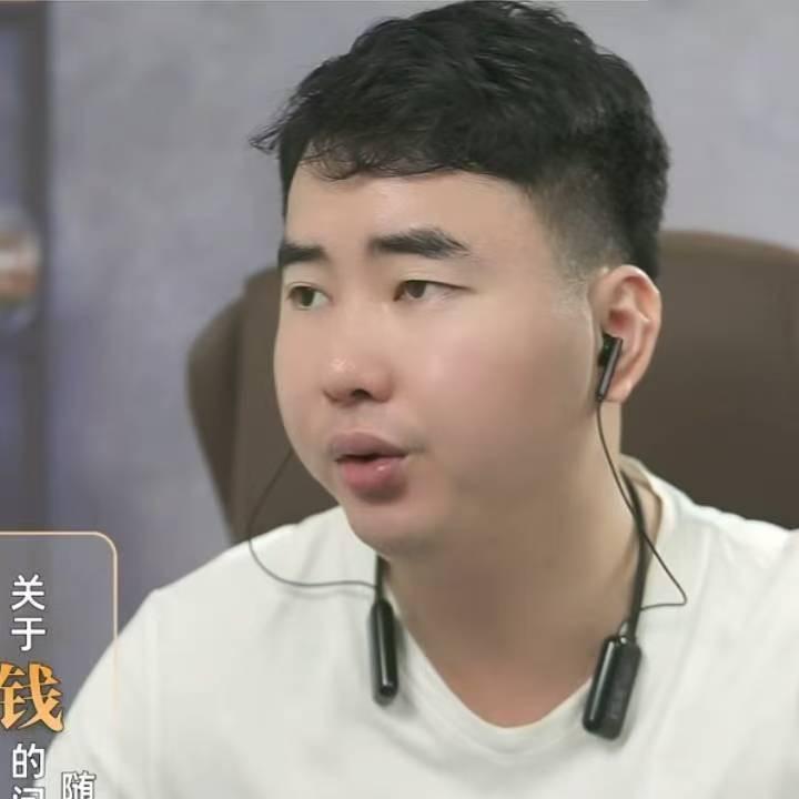 厦门房企融小杨