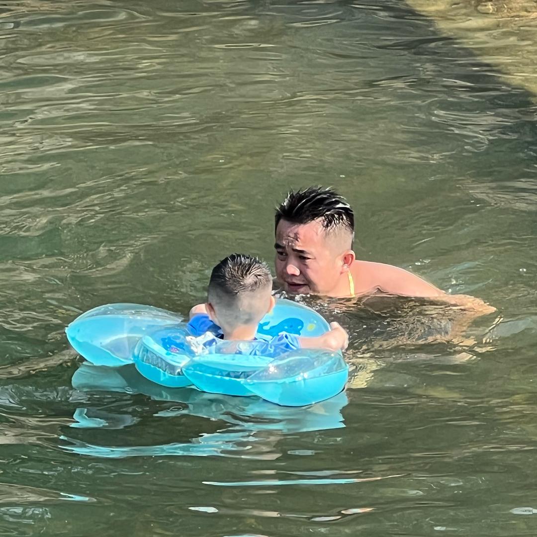 高买低卖艺术家