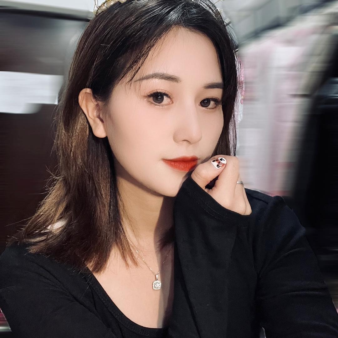 是书书呀.