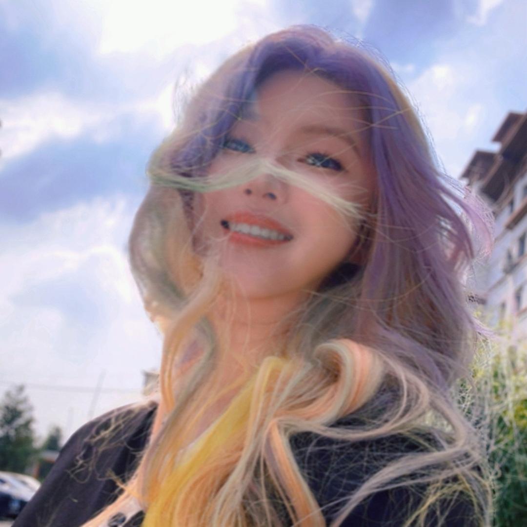 木林夕子（在鸟巢和张艺兴一起过中秋版）