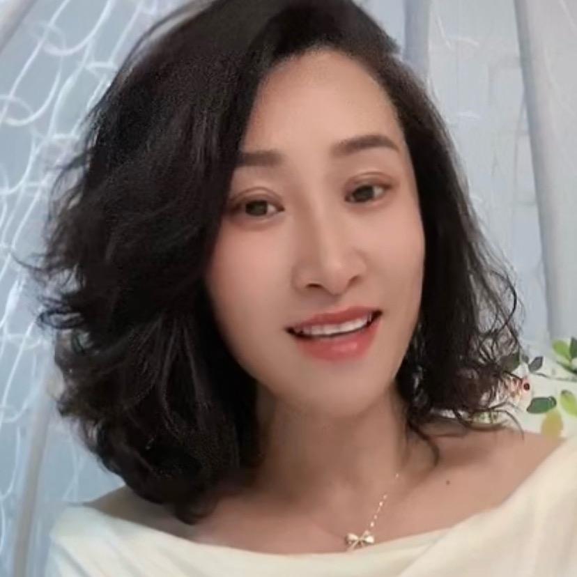 赵公子😊亮丽