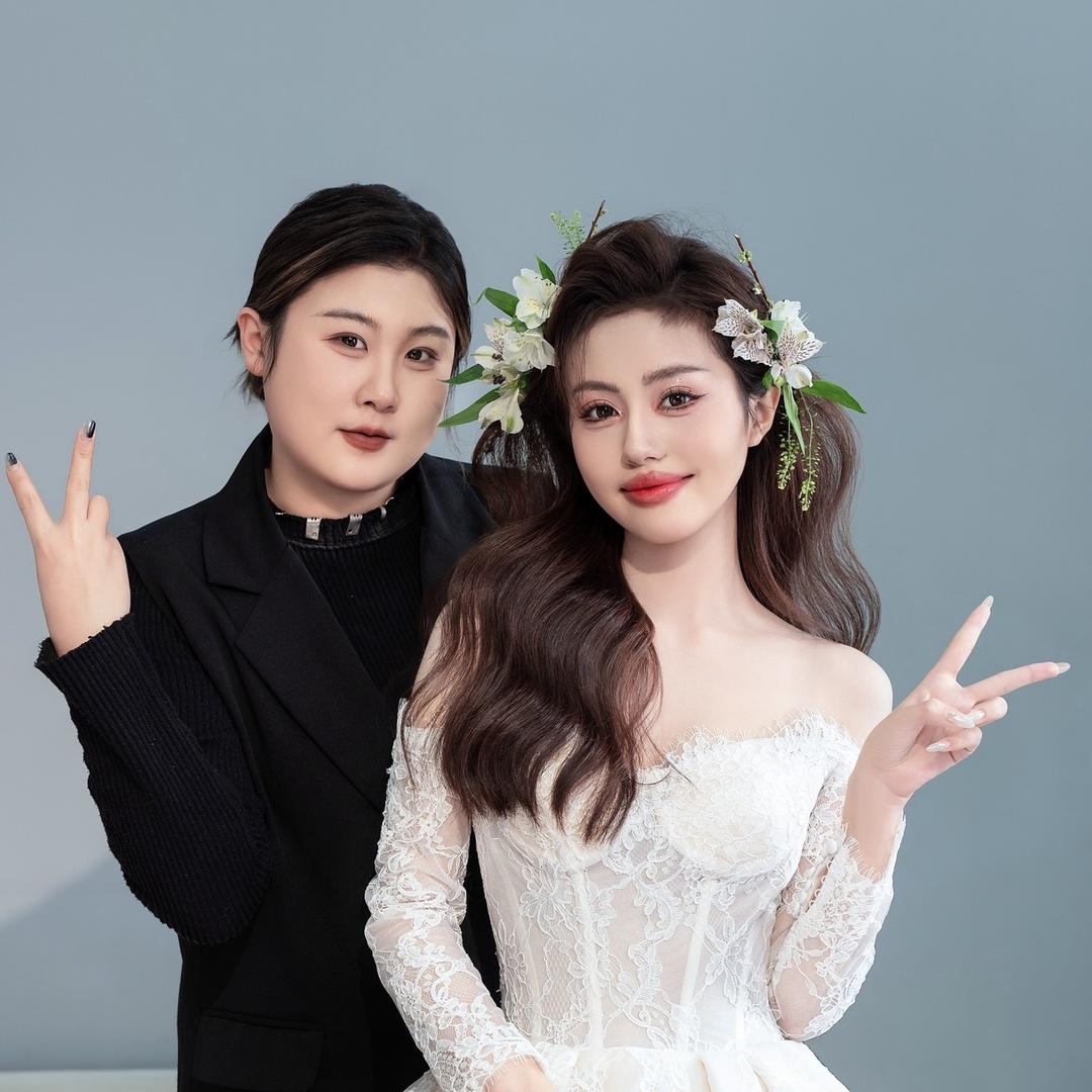 楠楠·海伦婚纱总监