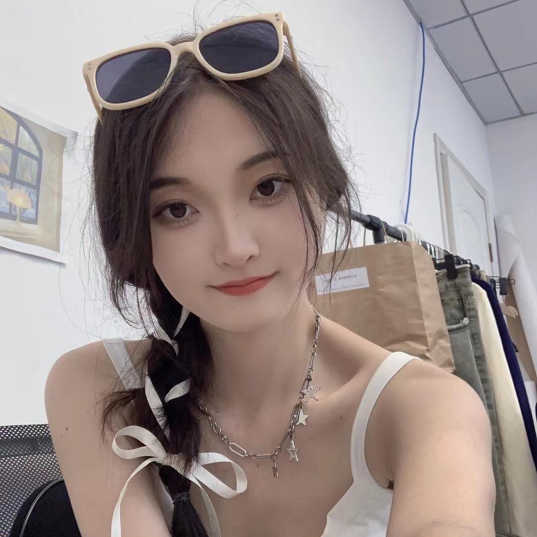 LiLi 哩哩私服穿搭分享