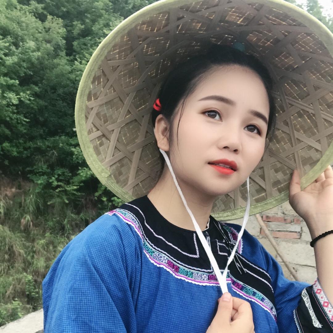 余晓丽 布依族姑娘