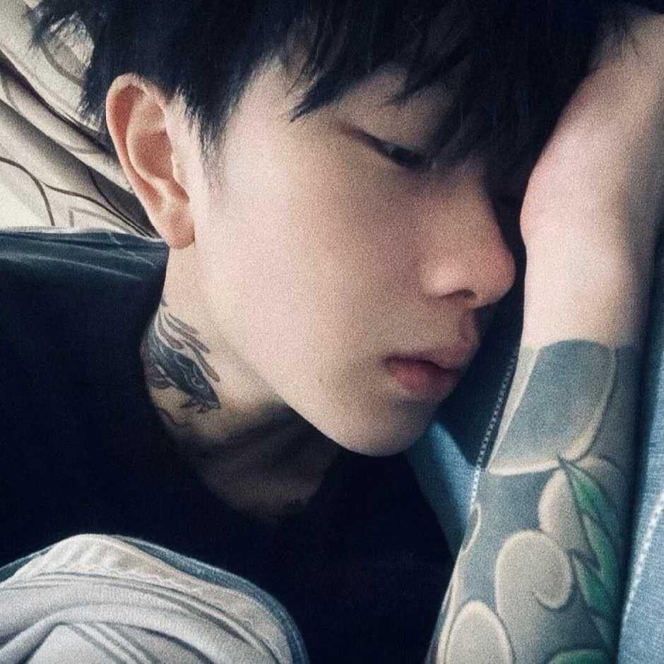 睡够10小时才不困