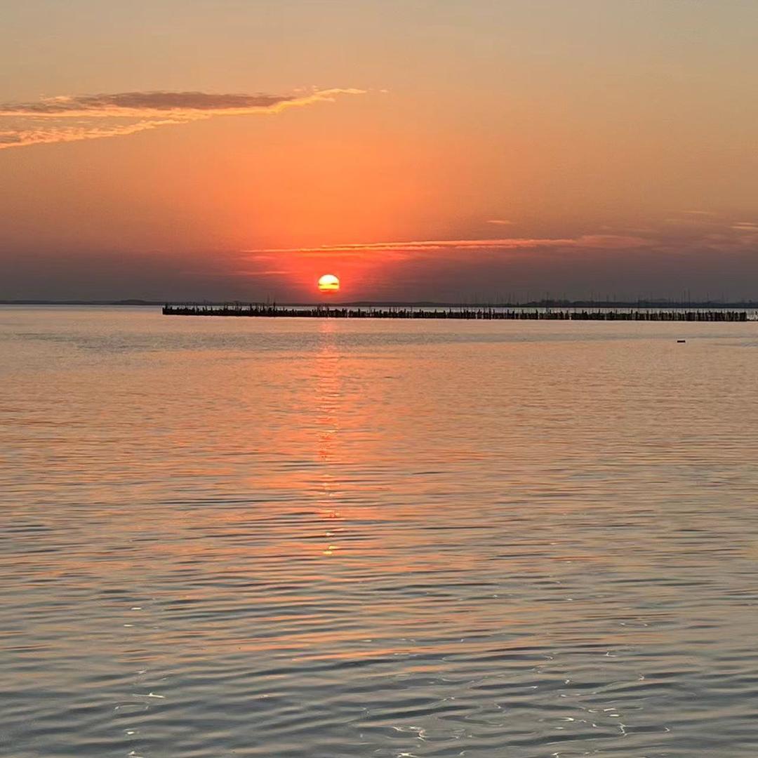 嘴巴闲不住✧⁺⸜(●˙▾˙●)⸝⁺✧