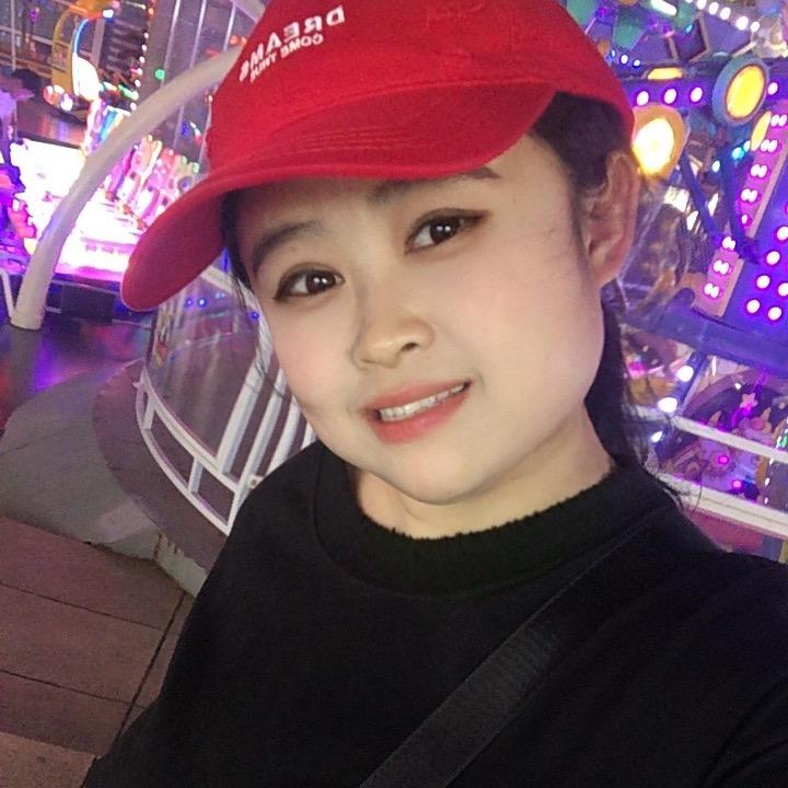 李小佩