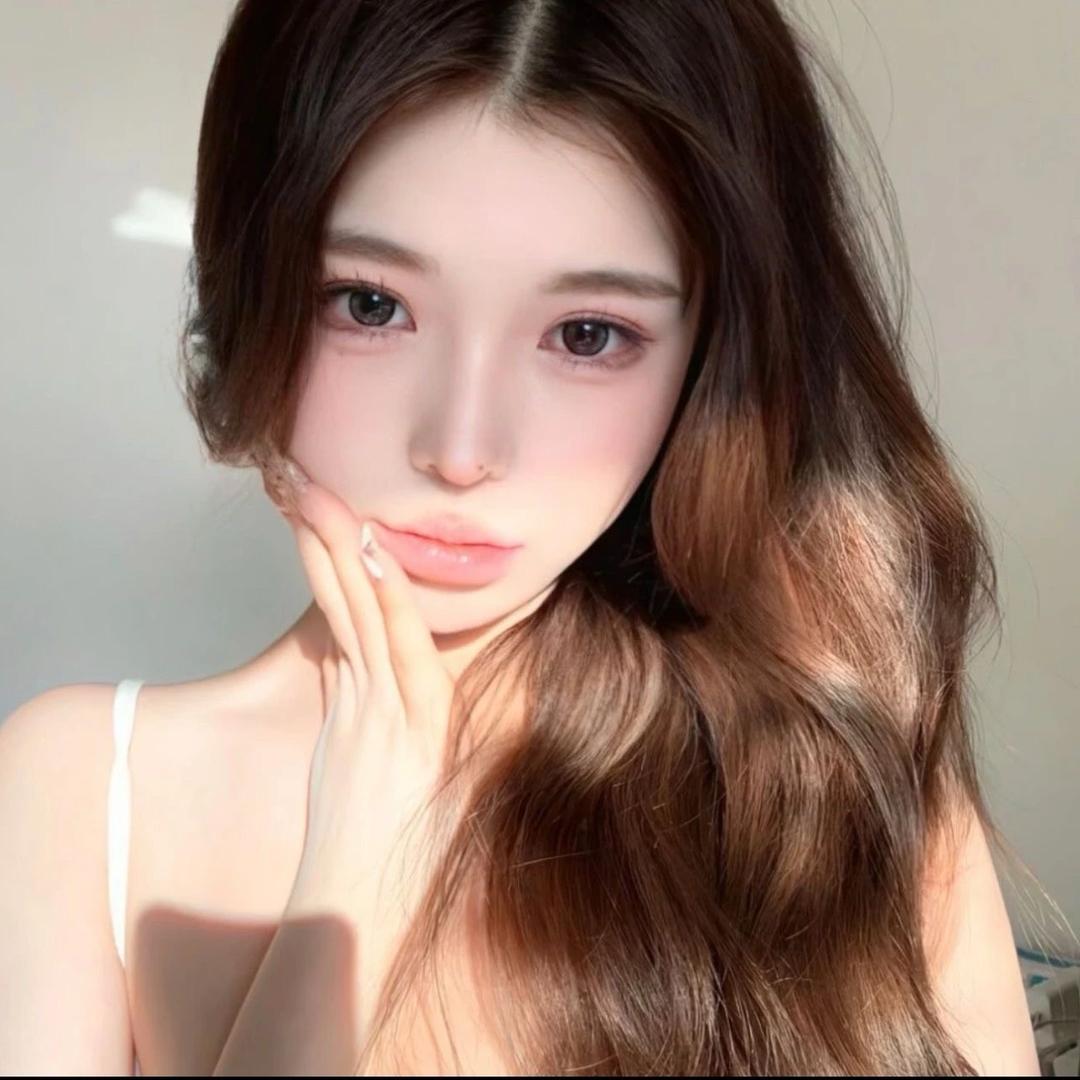 ⦮  ⦯