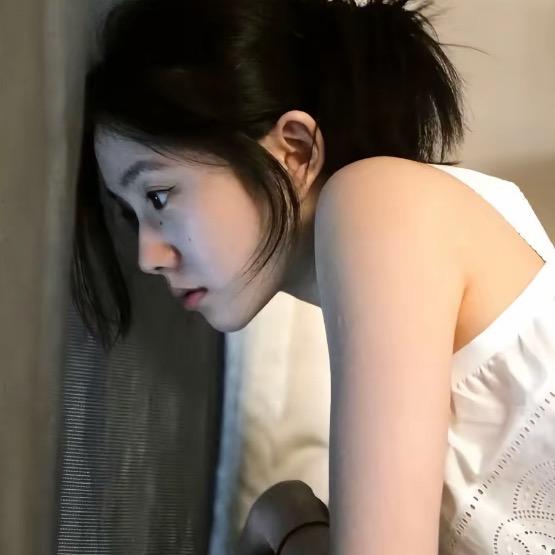 栀柿（不瘦到90斤不改名）