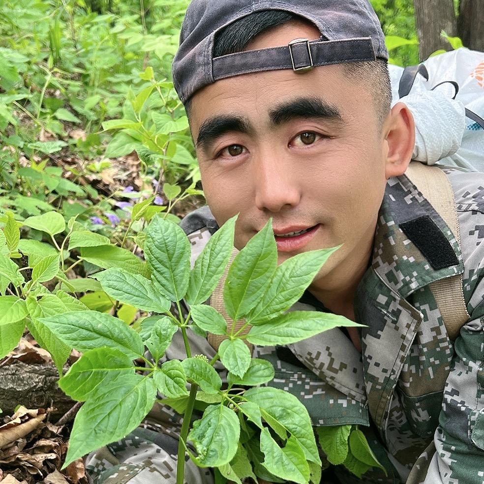 山里人《张小宇》