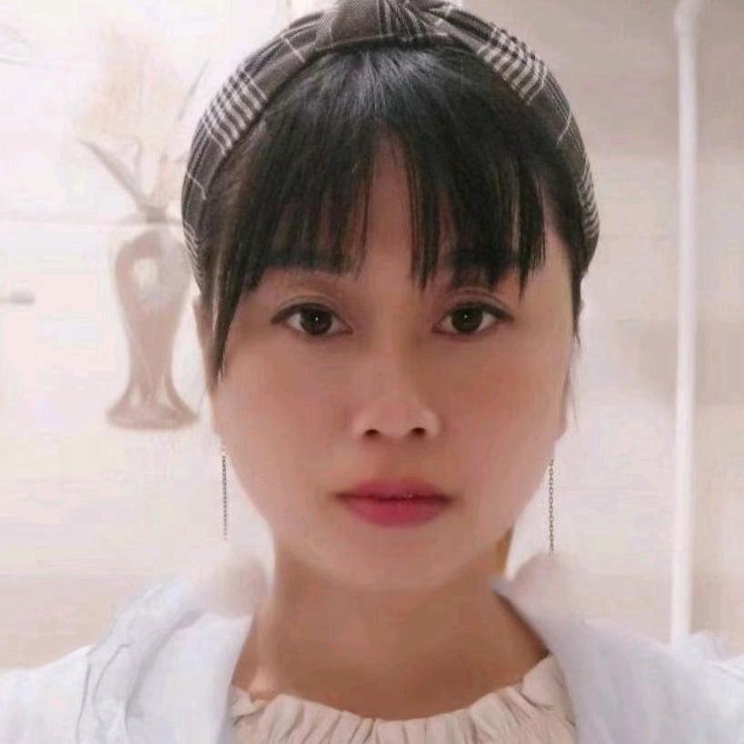田瑞花吃美食主播