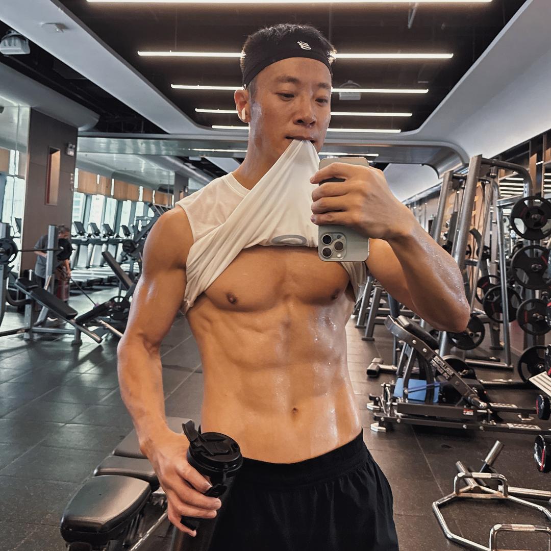 腹肌大叔