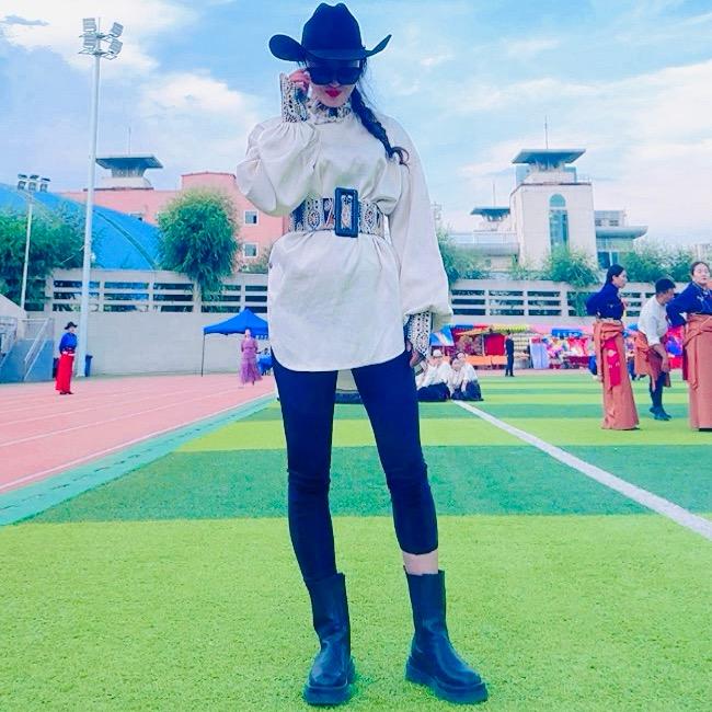 ལྷ་སྒྲོན།💞