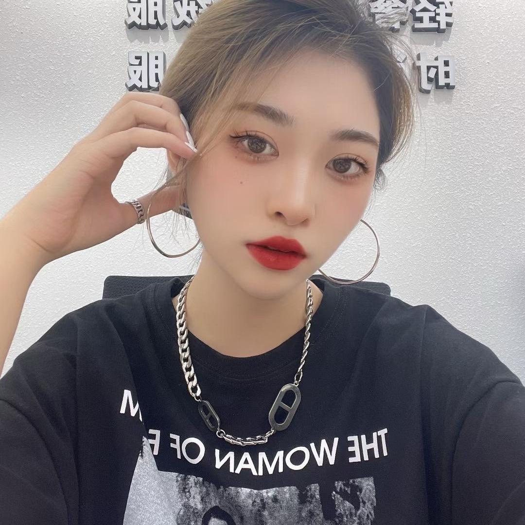 多美女