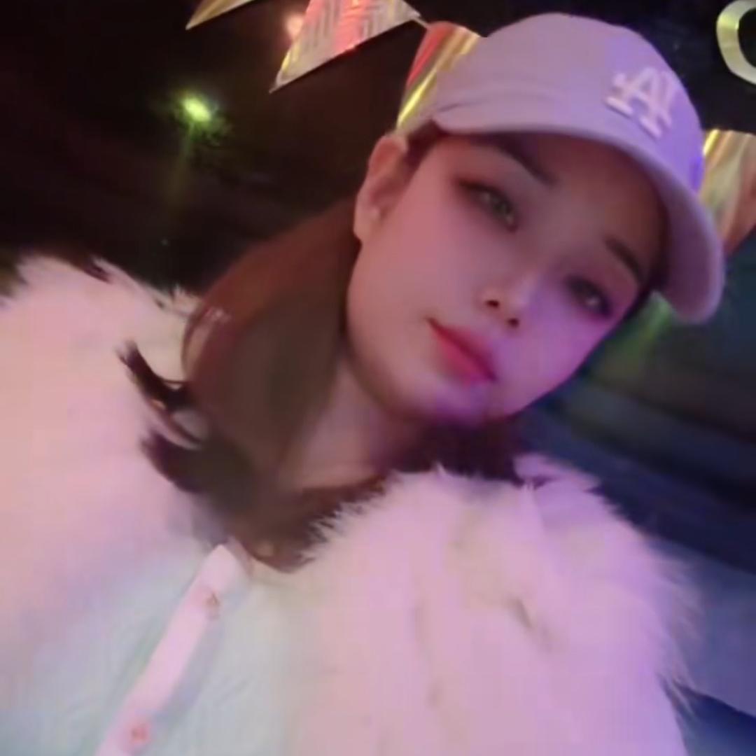 全南昌定包厢卡座找 鄧杉杉