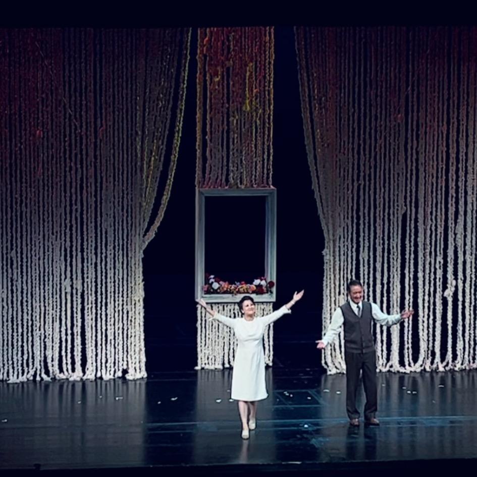 守着玫瑰的小王子