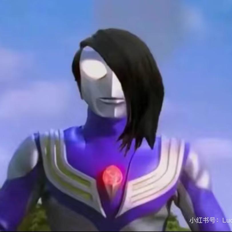 因为太帅被人追着砍了五刀