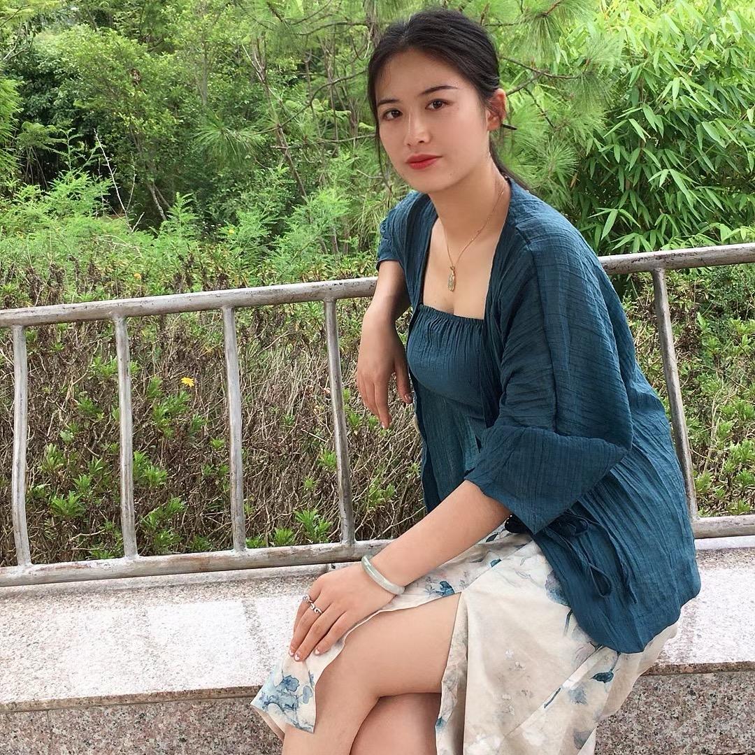 七彩玉雕