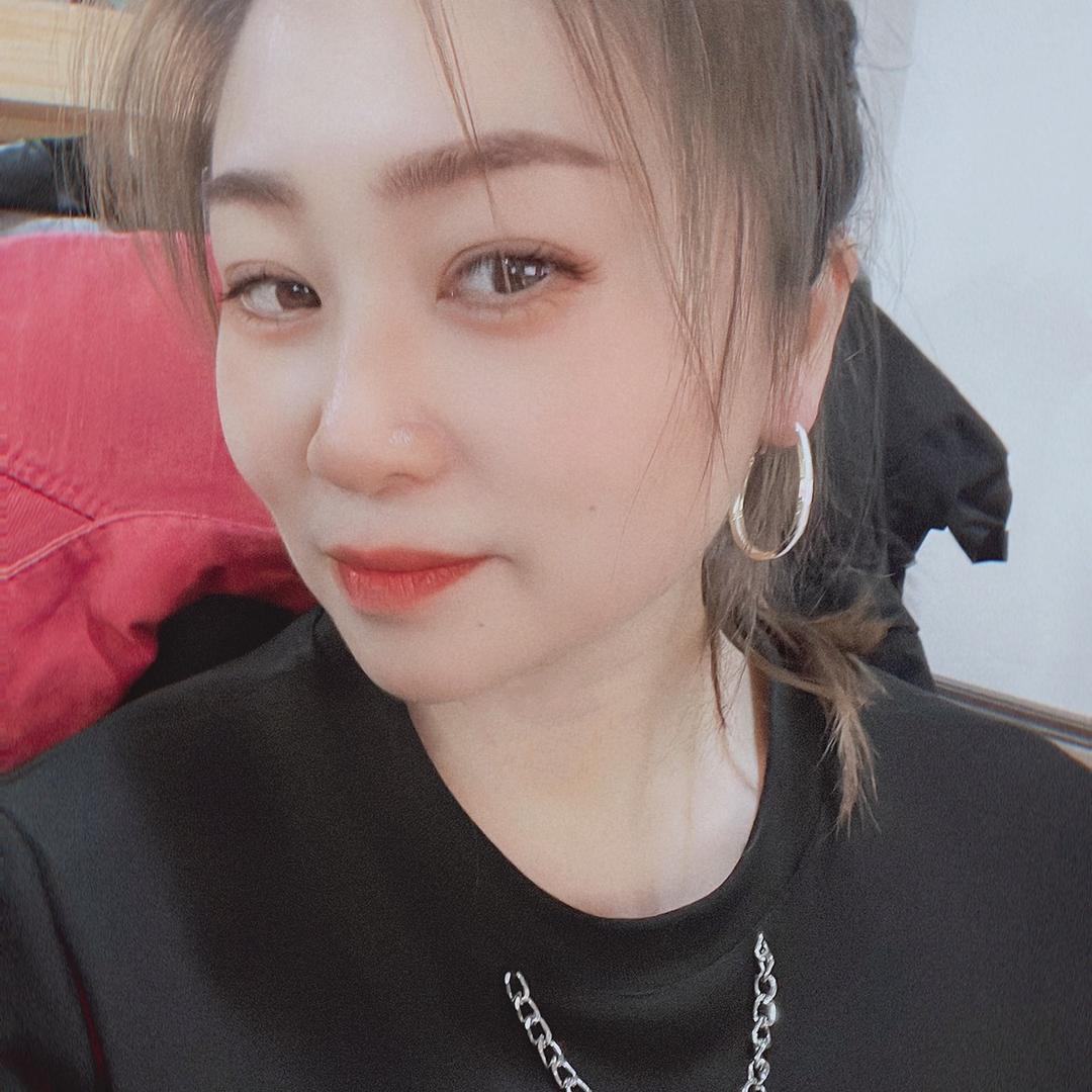 郑美丽.