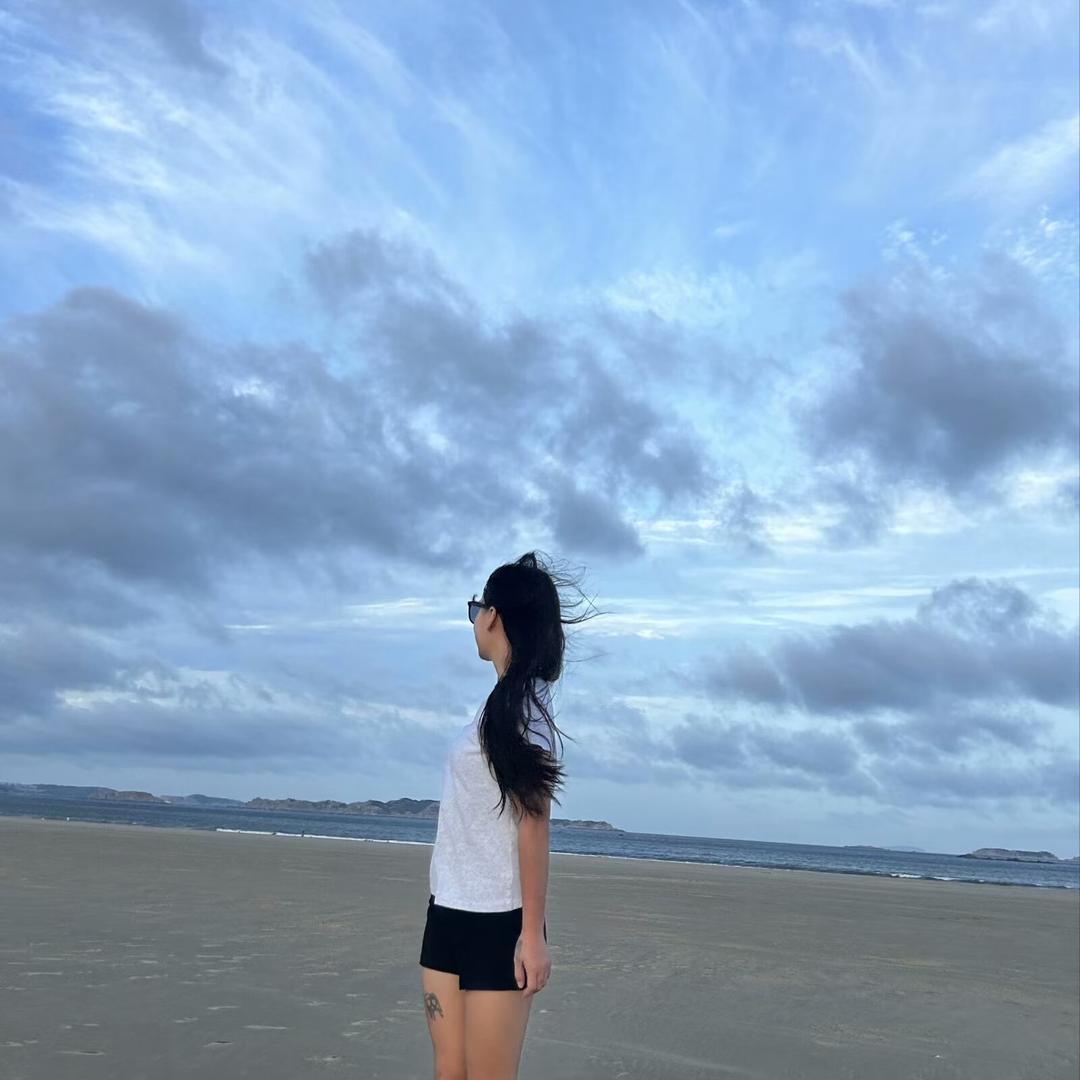 .  小董