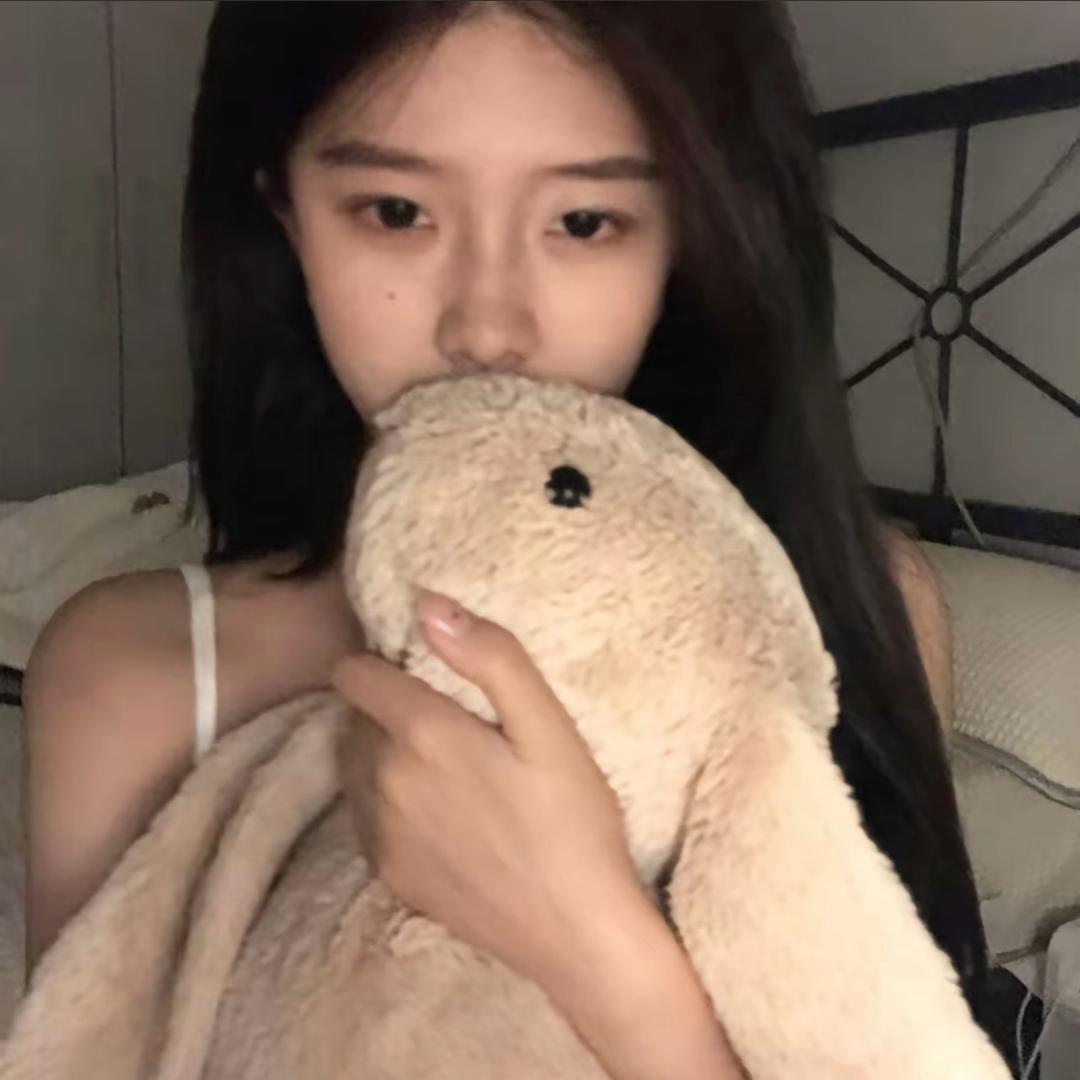 𝟳𝟳𝙯𝙯𝙕'