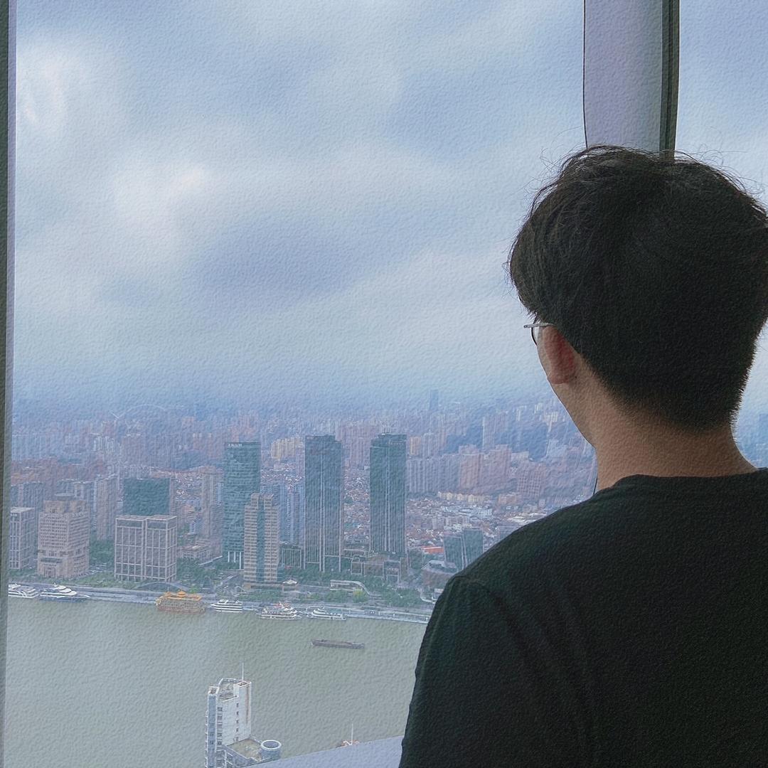 李拜六.
