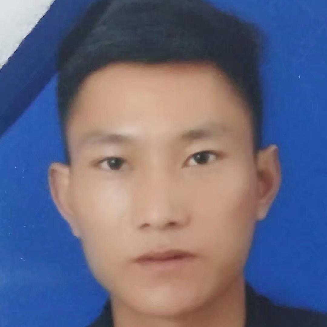宏伟