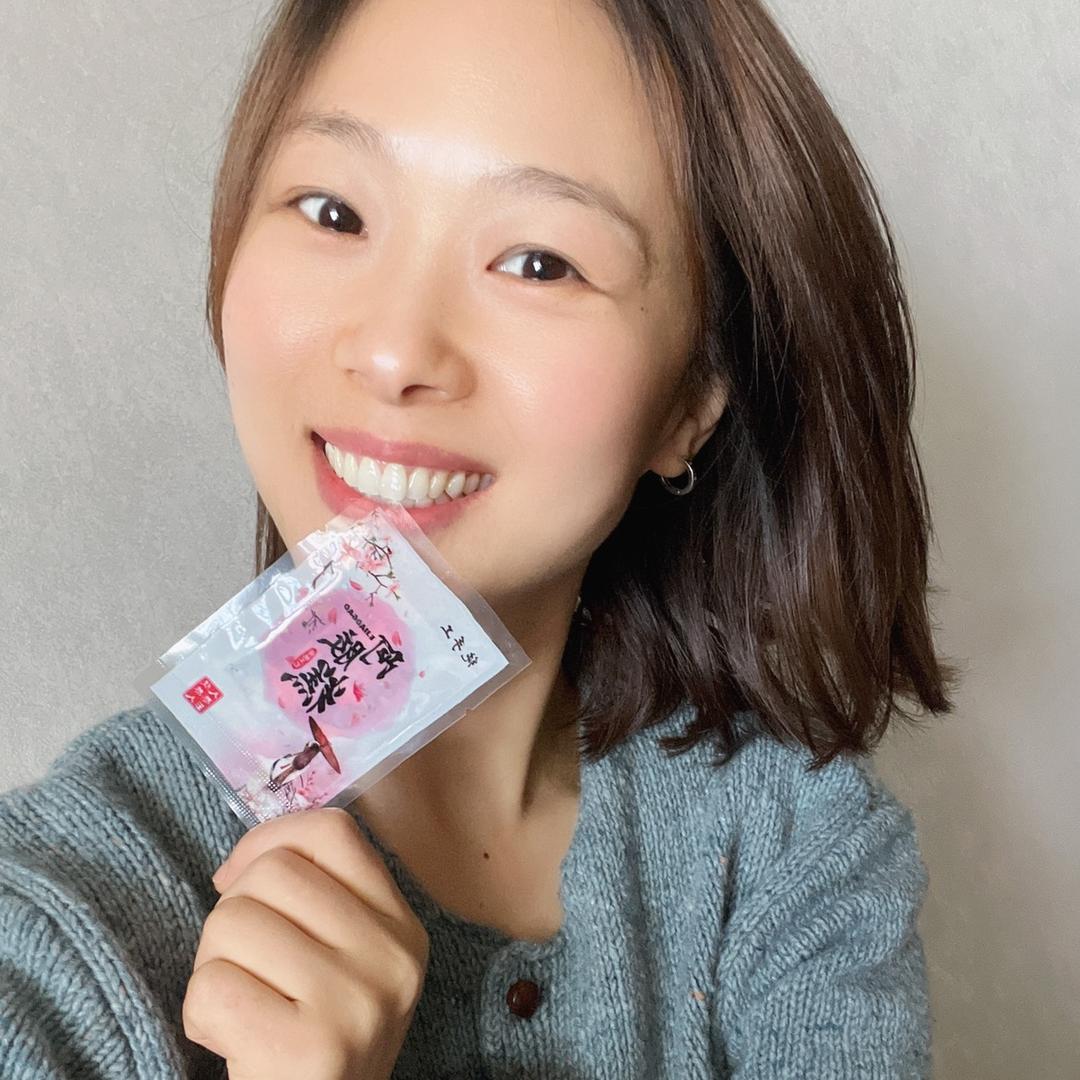 张丫舞爪💃