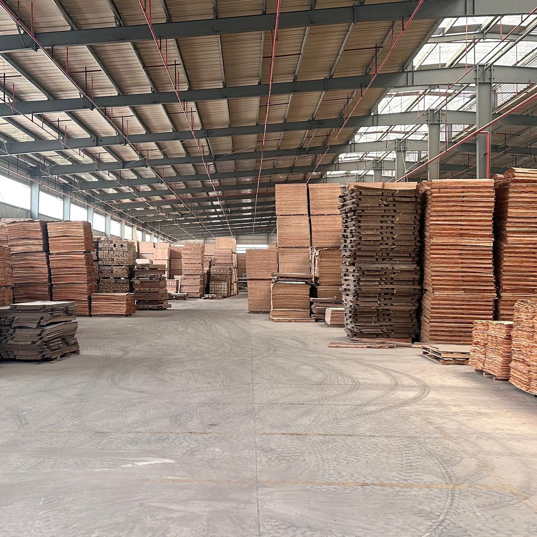 峨山县绿水亲山木地板工厂