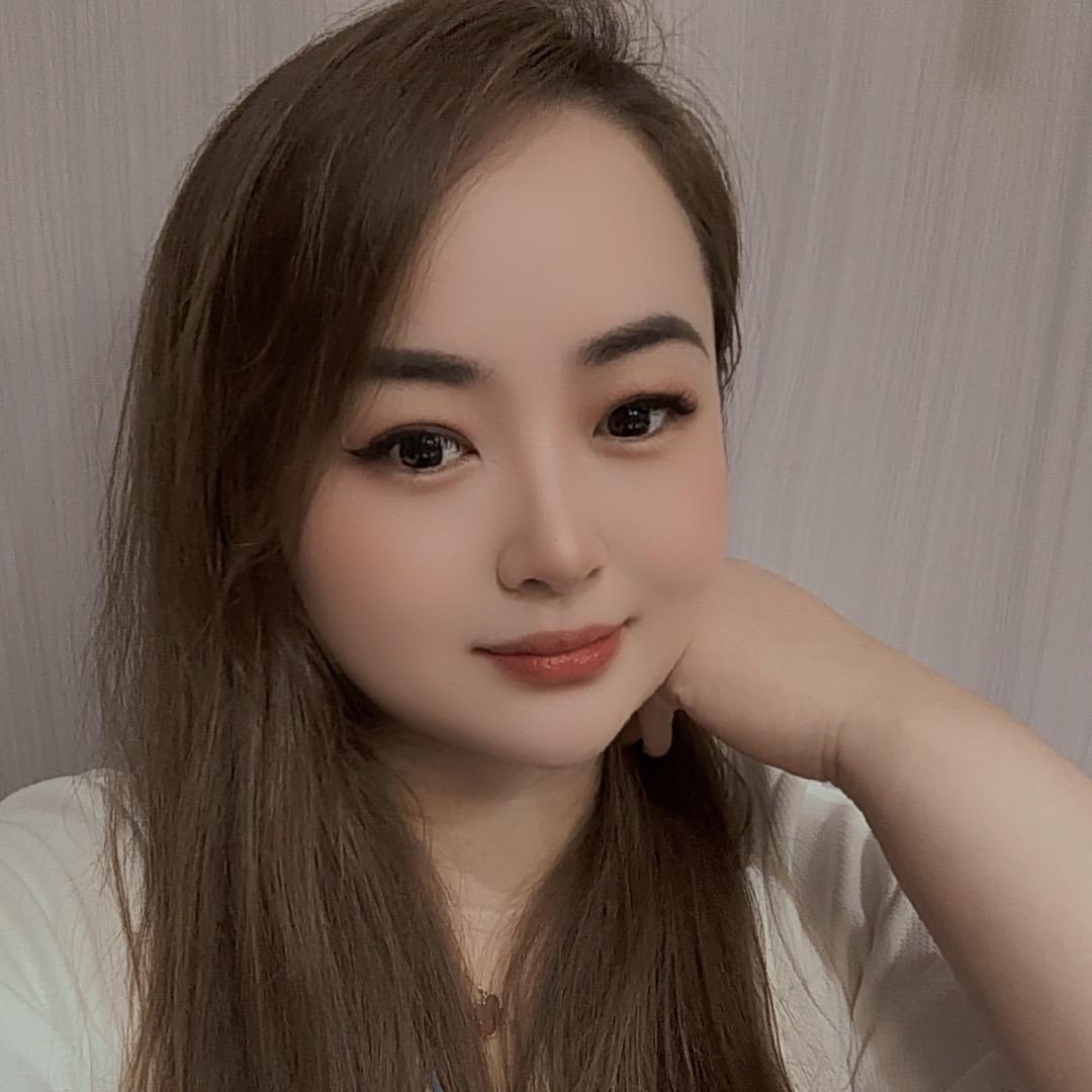 杨杨得意（在洗Jiao ）