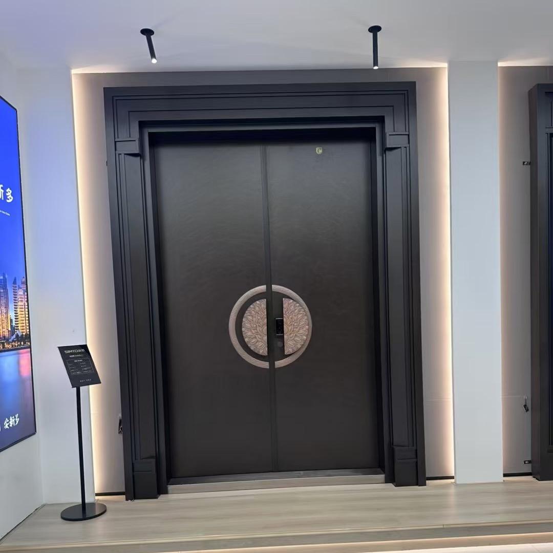 金胜山别墅门☘️澳普利发门窗