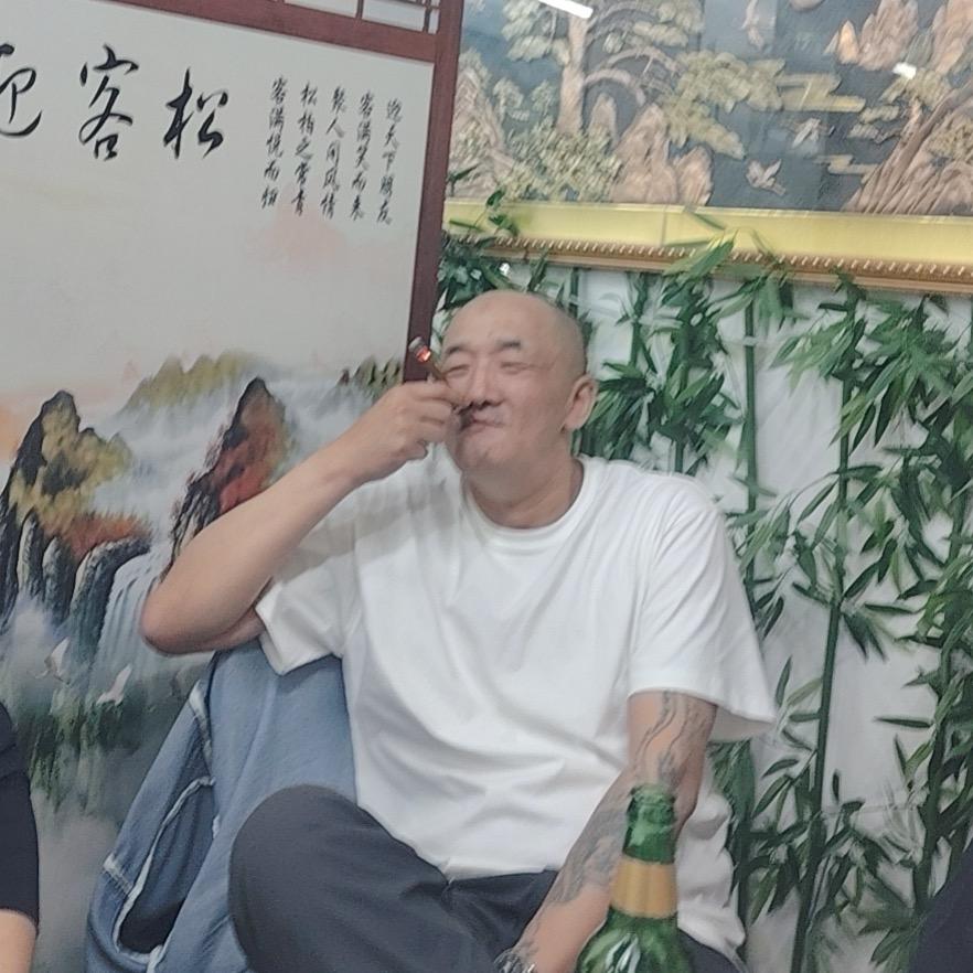 不疼不痒头像