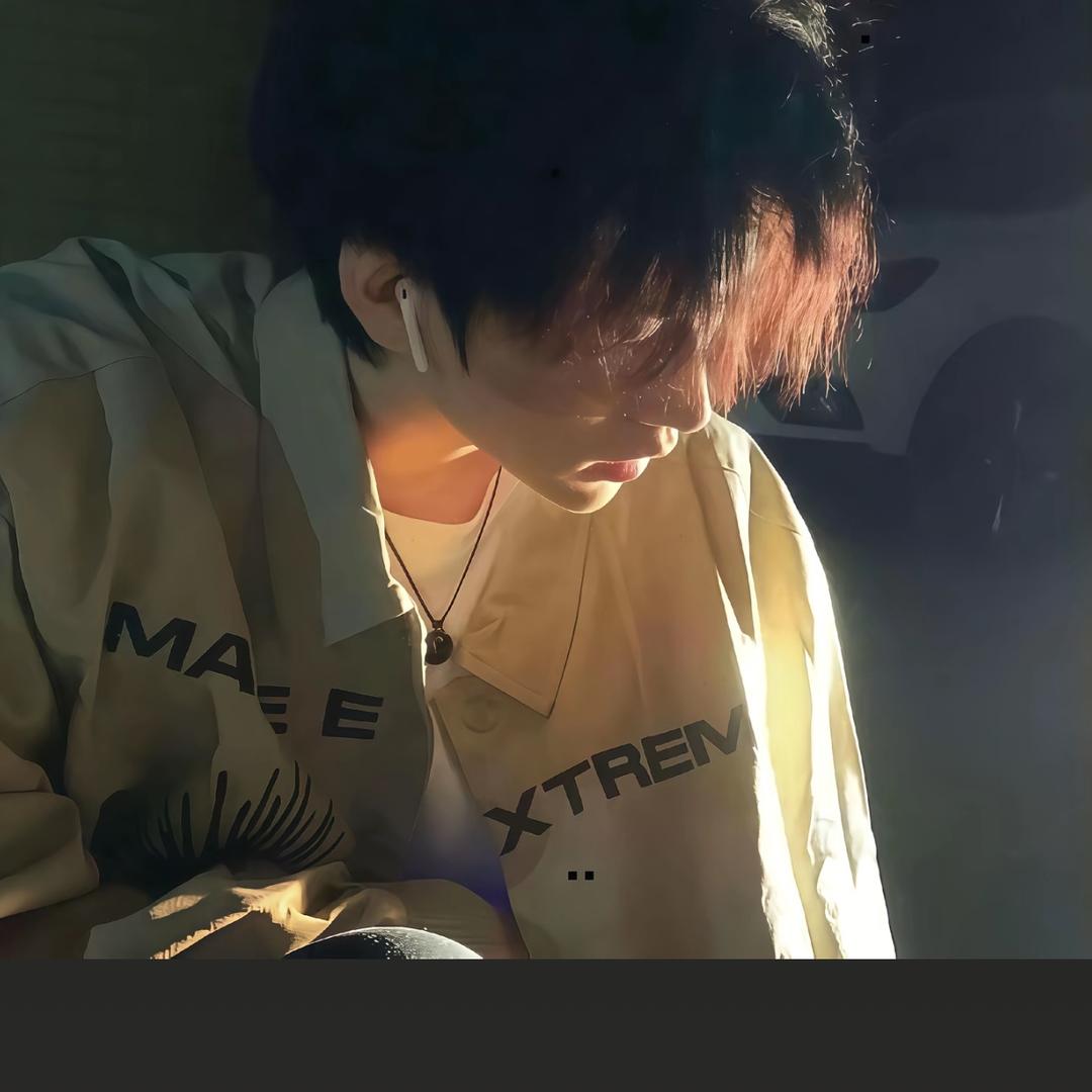 云初，
