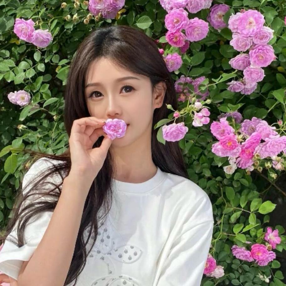 Èlise.🌸