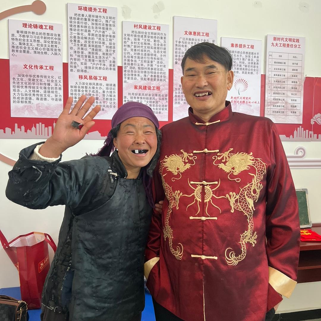 山东刘玲，