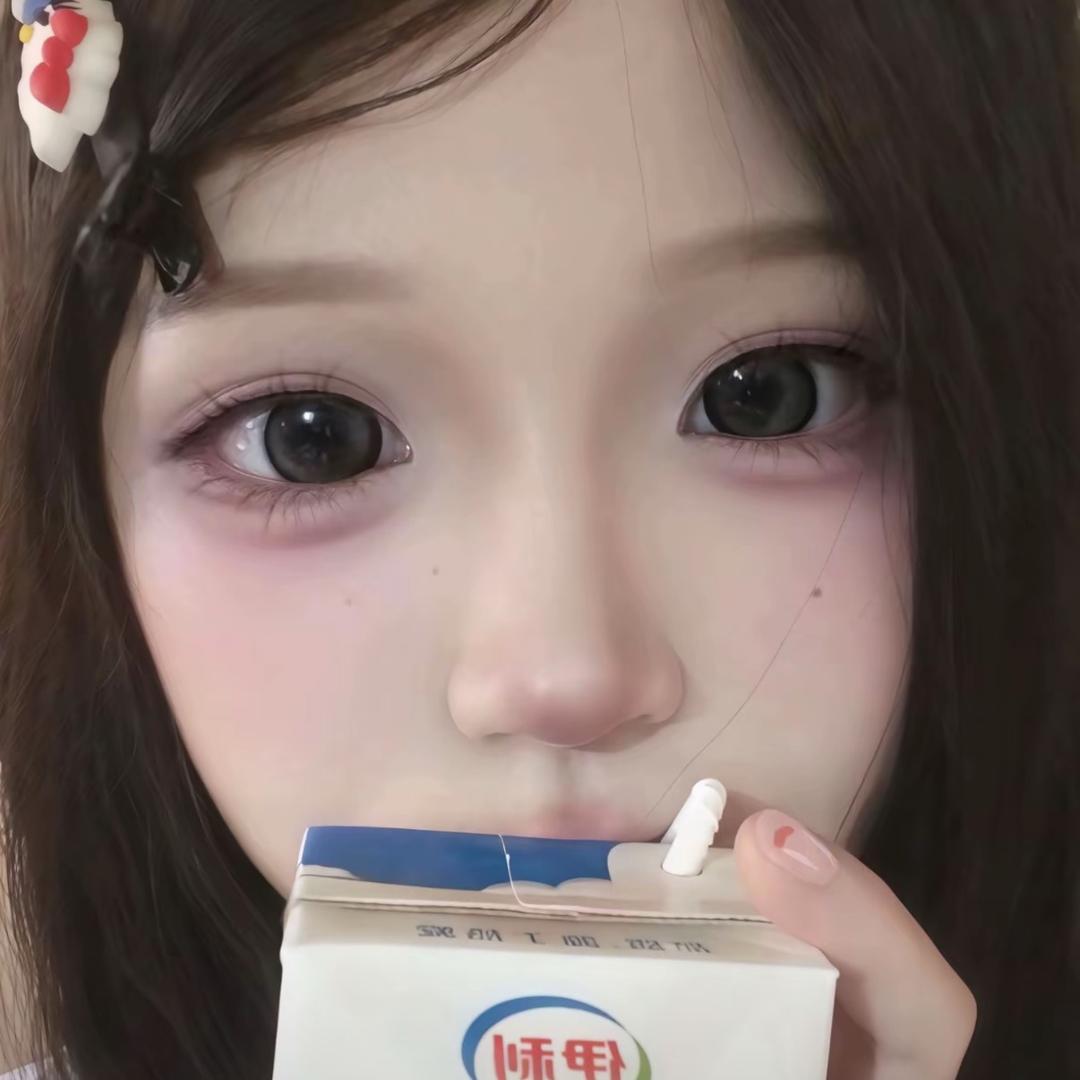 小小🐟.