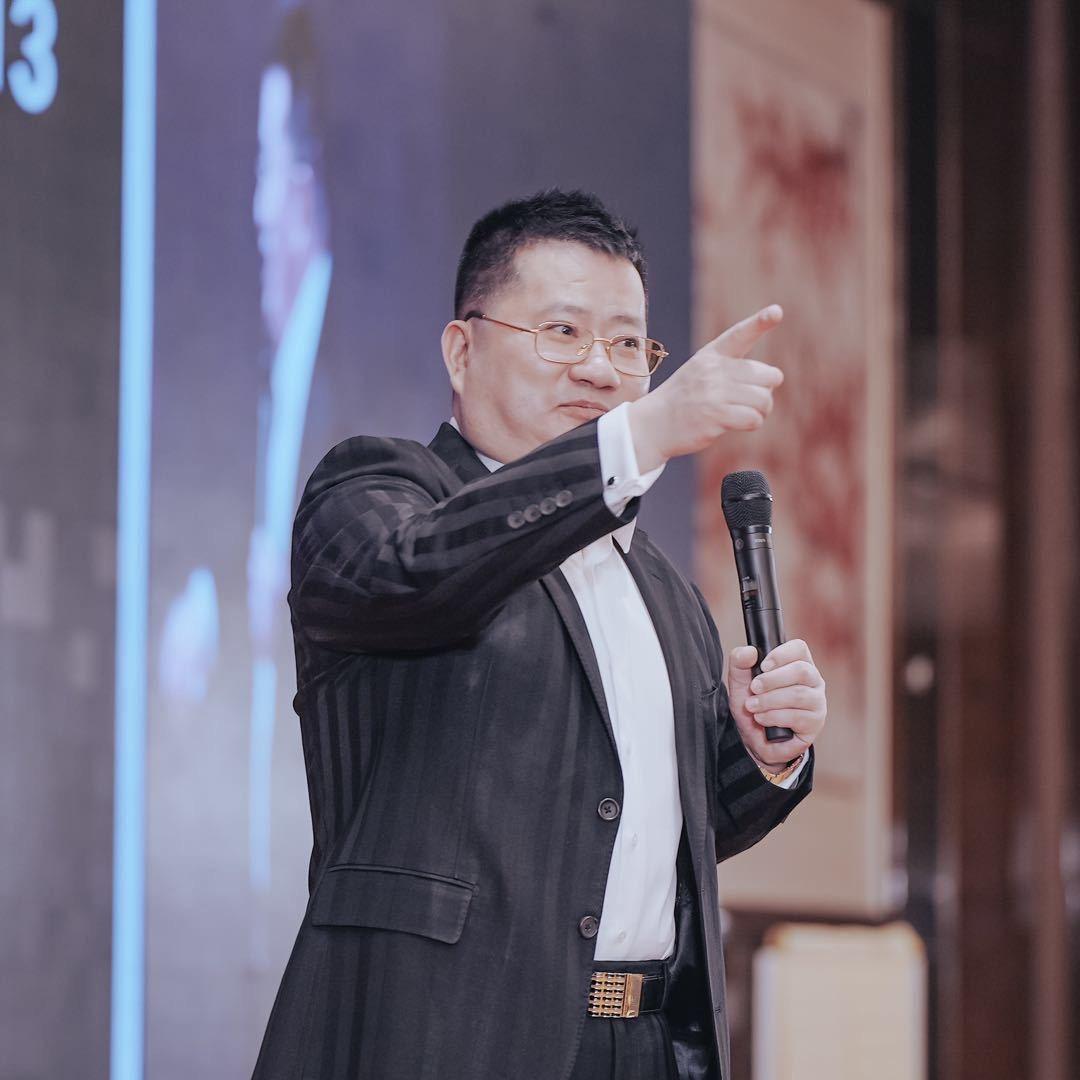 王冲商业新世界