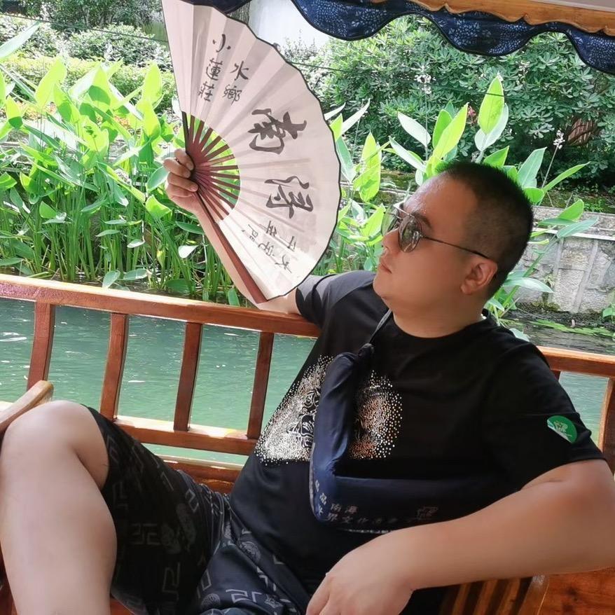 半兽人《牛肉酱⛓️8687⛓️》