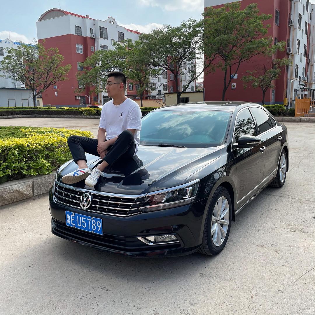 爱打球的小江