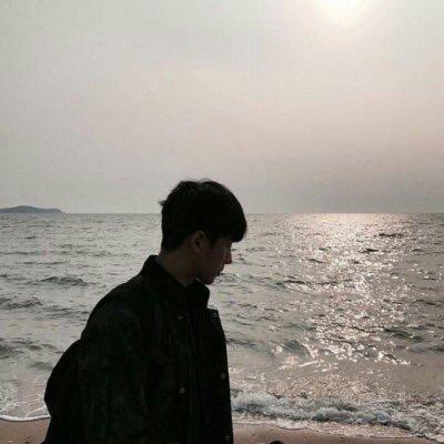 小 七