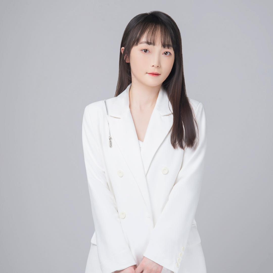 建业滨河上郡朱文慧