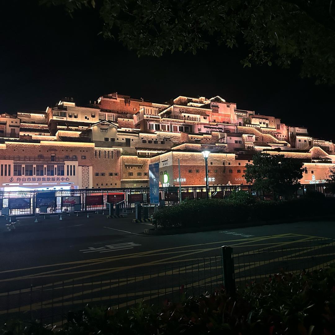 鸿运聚家纺