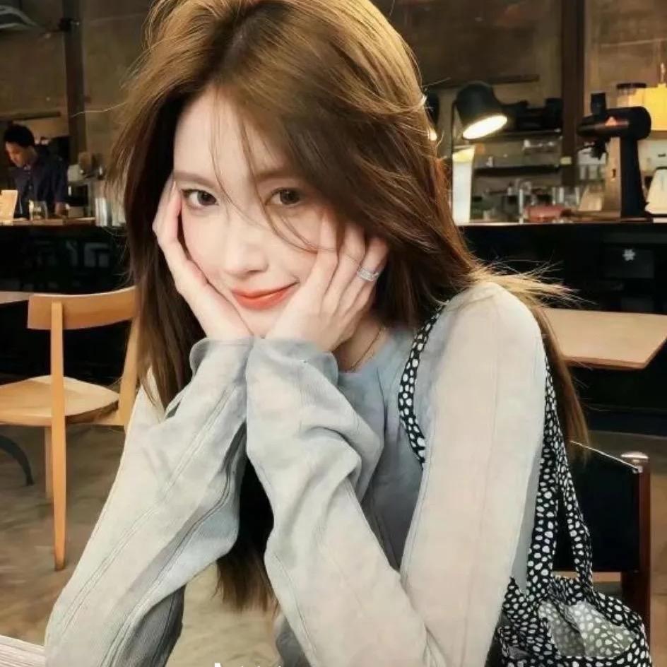 何何儿🥨