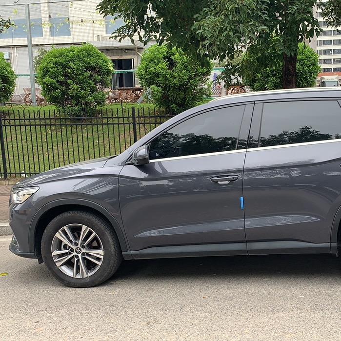 至奋斗中的小伙