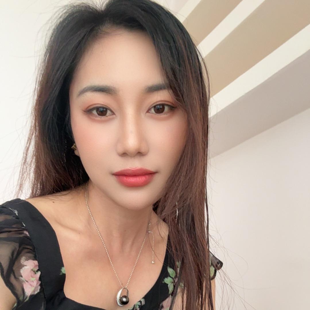万人迷🧚‍♀️🍀jia玲
