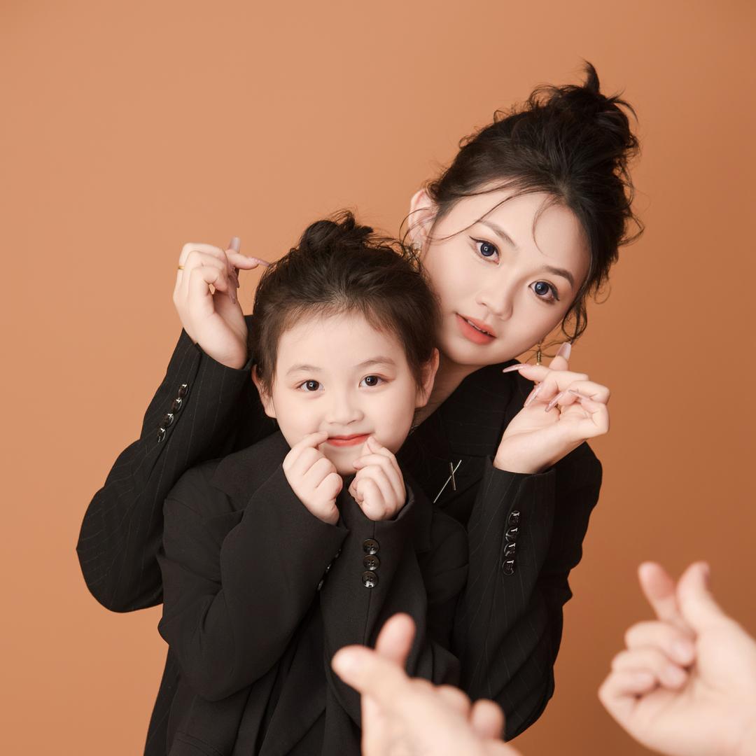 城仔夫妇（啊娟）