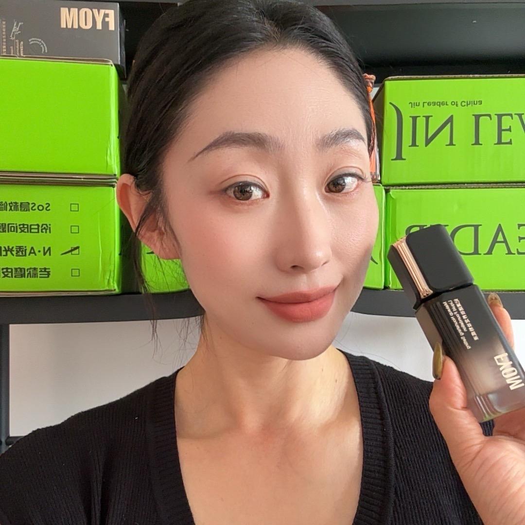娇娇 | 不脱妆粉底液