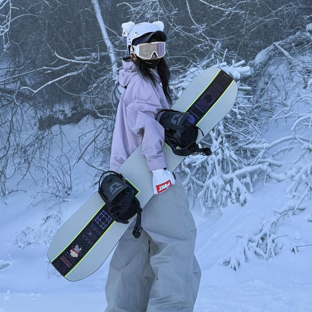 小鹿没有鹿角.（鳌山）