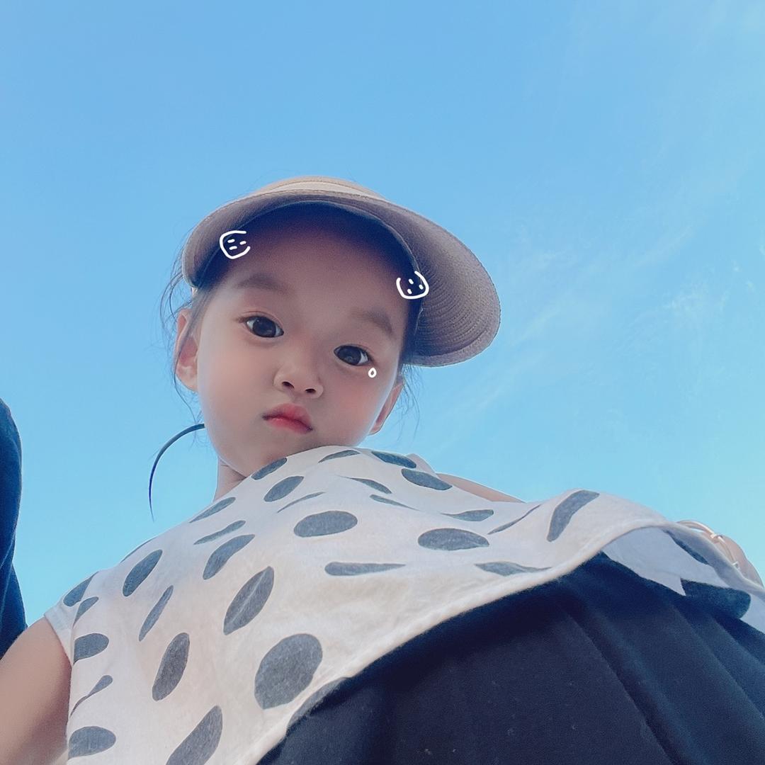 倩倩（潜江果唯伊）